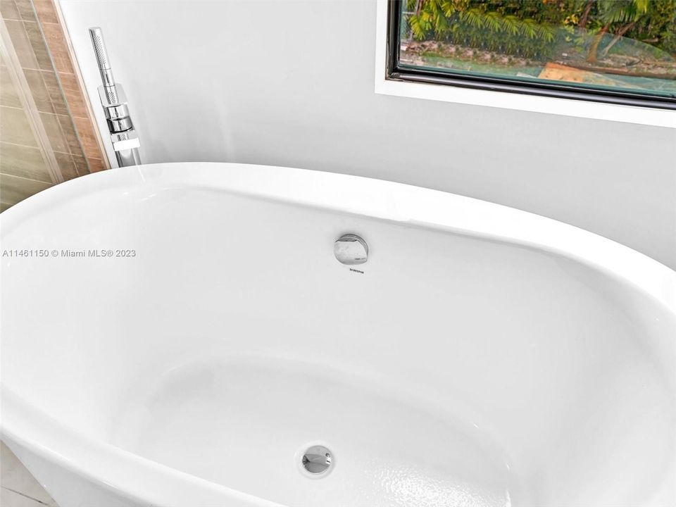 Recently Sold: $1,375,000 (3 beds, 3 baths, 0 Square Feet)