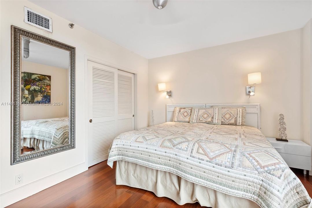 Recently Sold: $790,000 (3 beds, 2 baths, 1887 Square Feet)