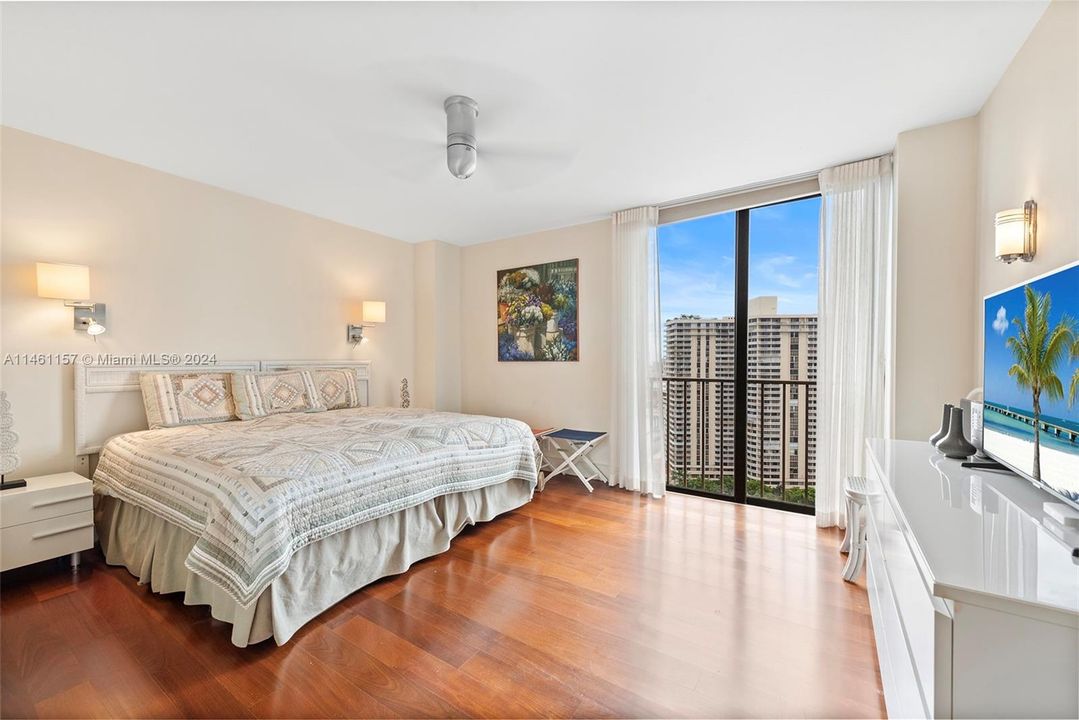 Recently Sold: $790,000 (3 beds, 2 baths, 1887 Square Feet)