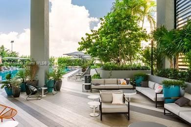 Recently Sold: $488,000 (1 beds, 1 baths, 593 Square Feet)