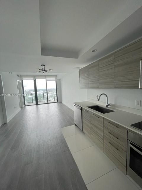 Recently Sold: $488,000 (1 beds, 1 baths, 593 Square Feet)