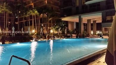 Recently Sold: $488,000 (1 beds, 1 baths, 593 Square Feet)