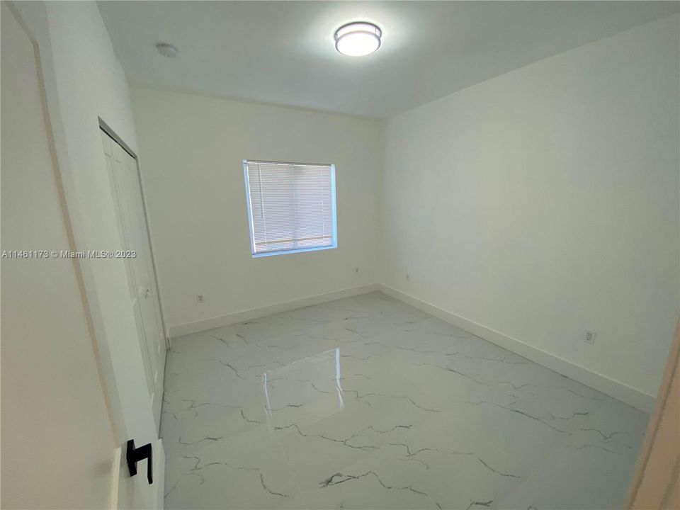 Recently Sold: $550,000 (4 beds, 3 baths, 1785 Square Feet)