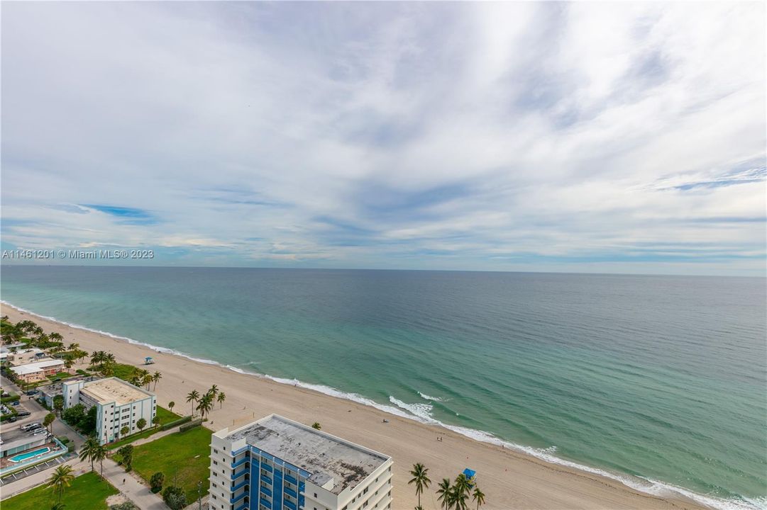 Недавно продано: $499,000 (1 спален, 2 ванн, 980 Квадратных фут)