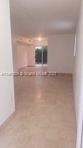 Recently Sold: $260,000 (3 beds, 2 baths, 1099 Square Feet)