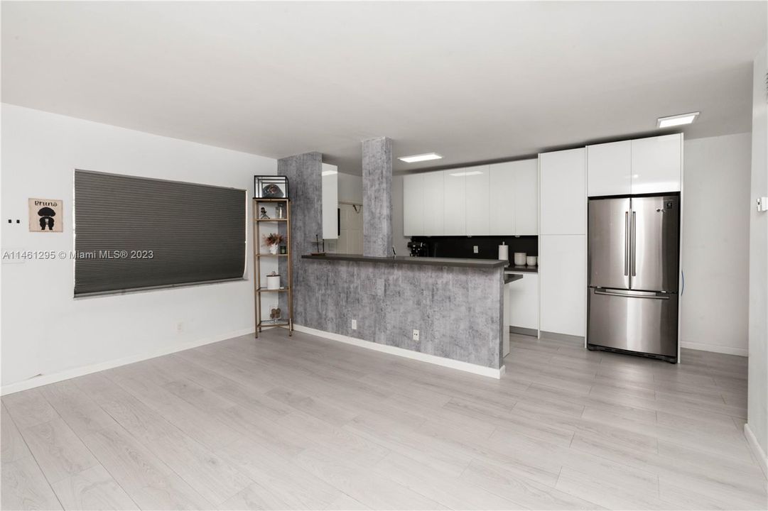 Vendido Recientemente: $285,000 (1 camas, 1 baños, 750 Pies cuadrados)