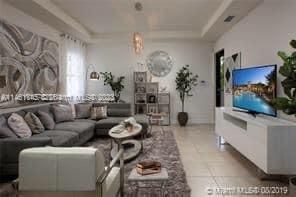 Recently Rented: $3,000 (3 beds, 2 baths, 1345 Square Feet)