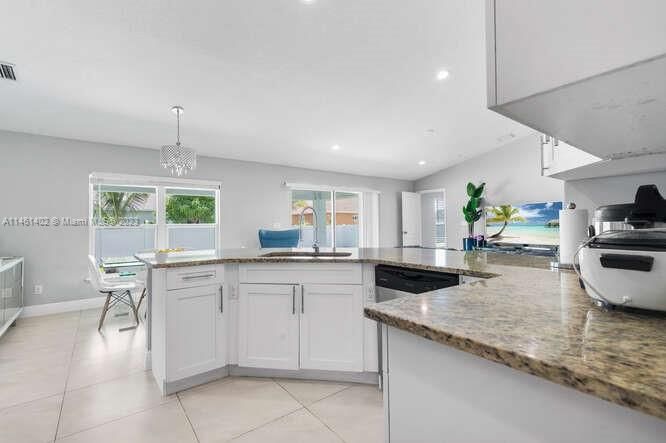 Recently Sold: $434,999 (4 beds, 2 baths, 1815 Square Feet)