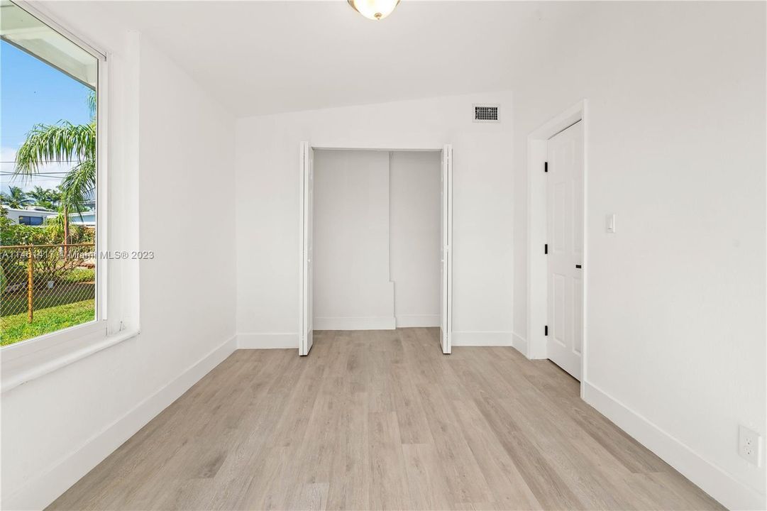 Recently Sold: $534,500 (3 beds, 2 baths, 1238 Square Feet)