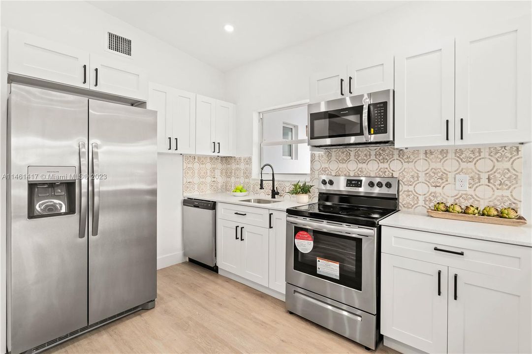 Recently Sold: $534,500 (3 beds, 2 baths, 1238 Square Feet)