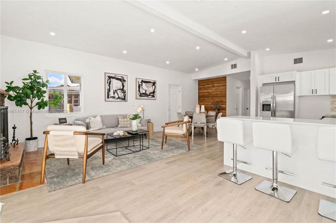 Recently Sold: $534,500 (3 beds, 2 baths, 1238 Square Feet)