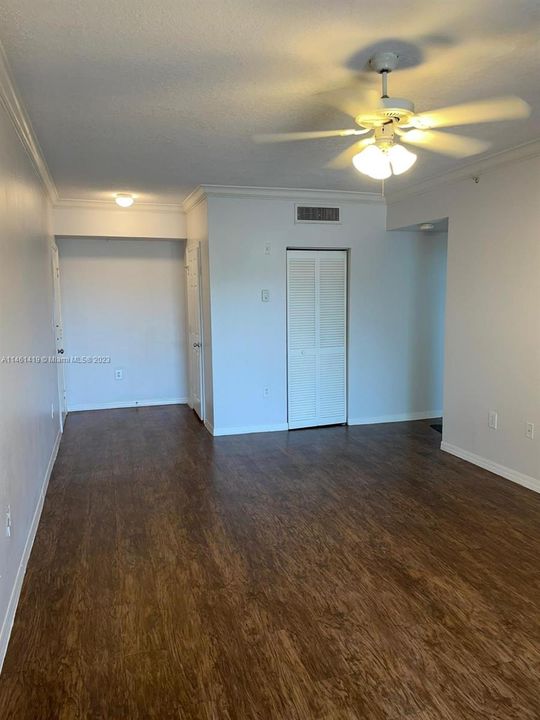 Recently Rented: $2,350 (2 beds, 2 baths, 1130 Square Feet)