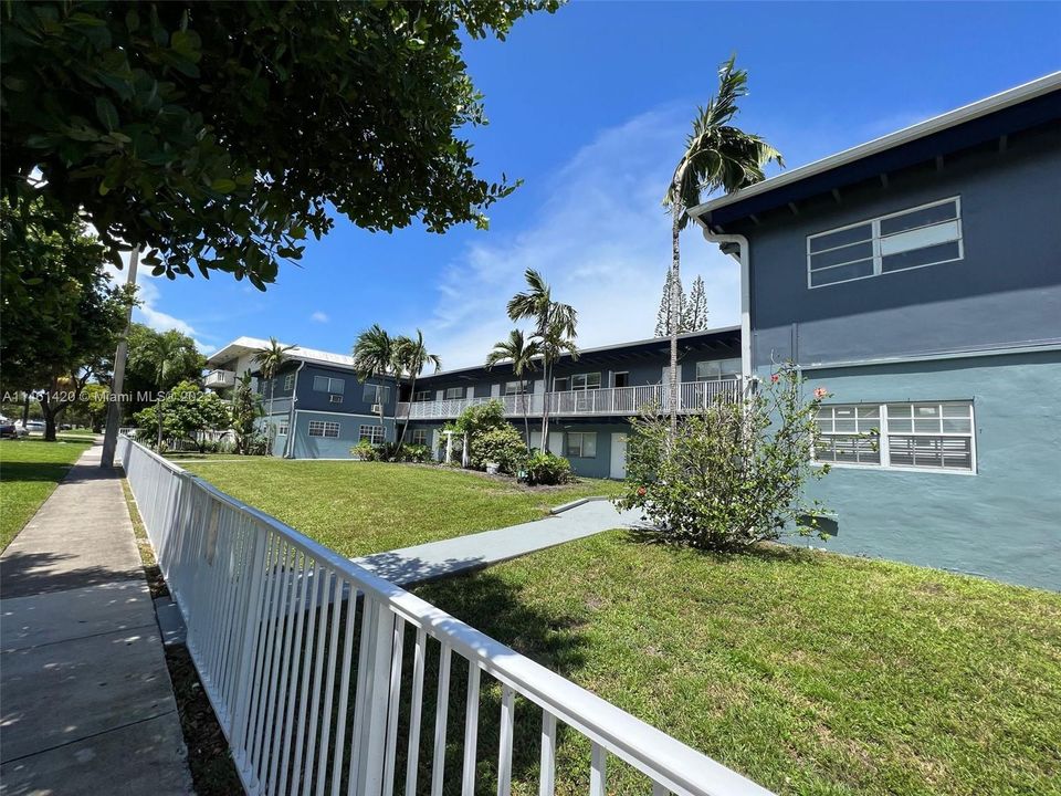 Недавно продано: $169,000 (1 спален, 1 ванн, 620 Квадратных фут)