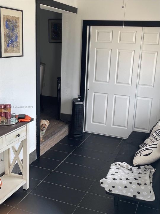 最近售出: $475,000 (3 贝兹, 1 浴室, 1363 平方英尺)