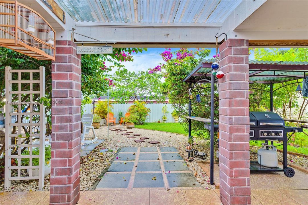 Vendido Recientemente: $440,000 (3 camas, 1 baños, 1014 Pies cuadrados)