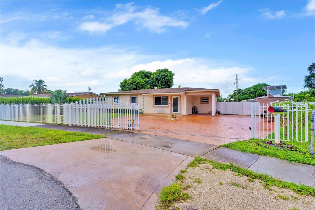 Vendido Recientemente: $440,000 (3 camas, 1 baños, 1014 Pies cuadrados)