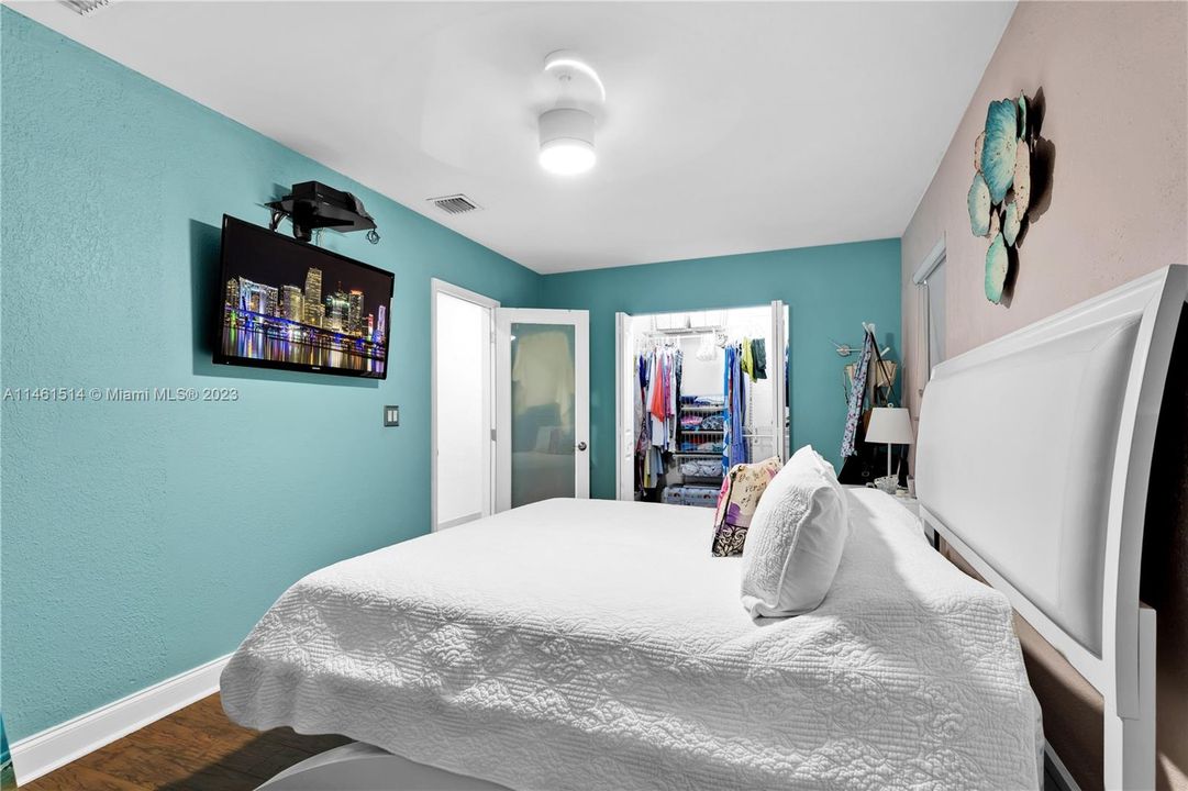 Vendido Recientemente: $440,000 (3 camas, 1 baños, 1014 Pies cuadrados)