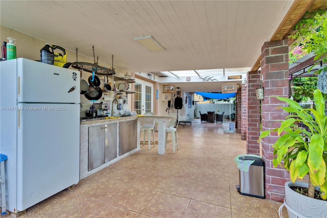 Vendido Recientemente: $440,000 (3 camas, 1 baños, 1014 Pies cuadrados)