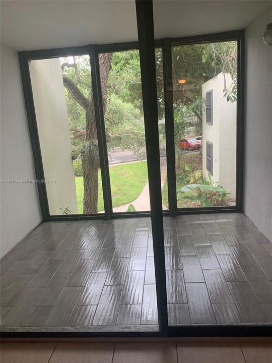 Recently Rented: $2,000 (2 beds, 2 baths, 890 Square Feet)