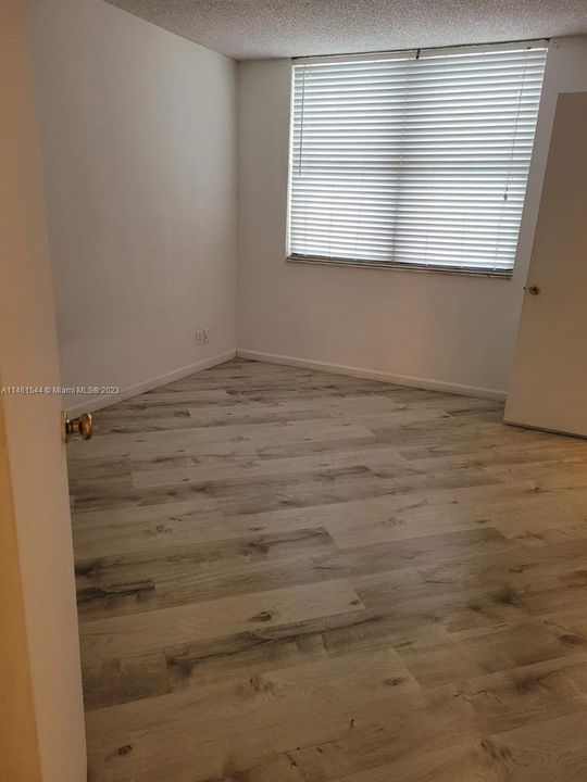 Recently Rented: $2,000 (2 beds, 2 baths, 890 Square Feet)