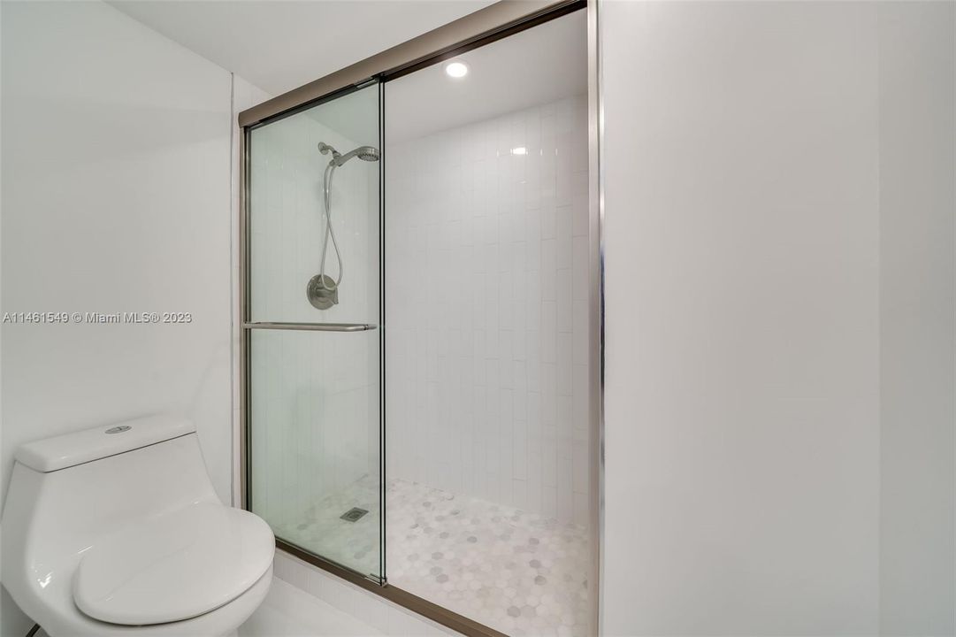 Recently Sold: $439,000 (2 beds, 2 baths, 1142 Square Feet)