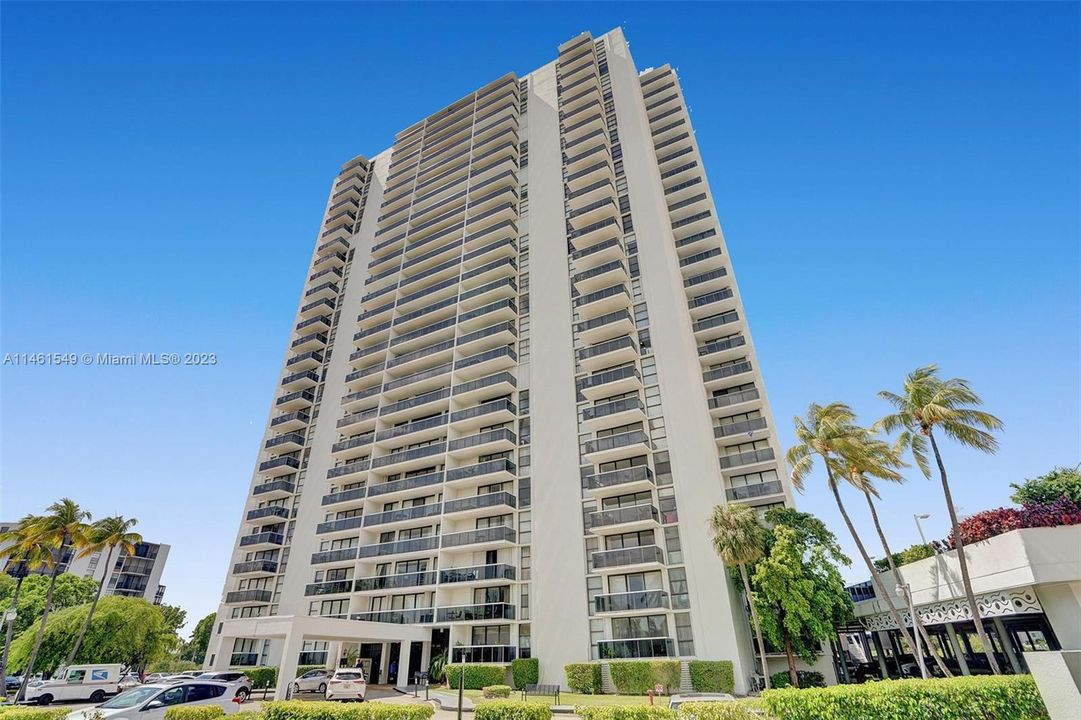 Recently Sold: $439,000 (2 beds, 2 baths, 1142 Square Feet)