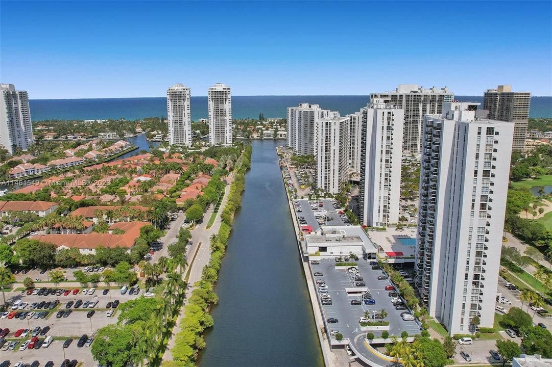 Recently Sold: $439,000 (2 beds, 2 baths, 1142 Square Feet)