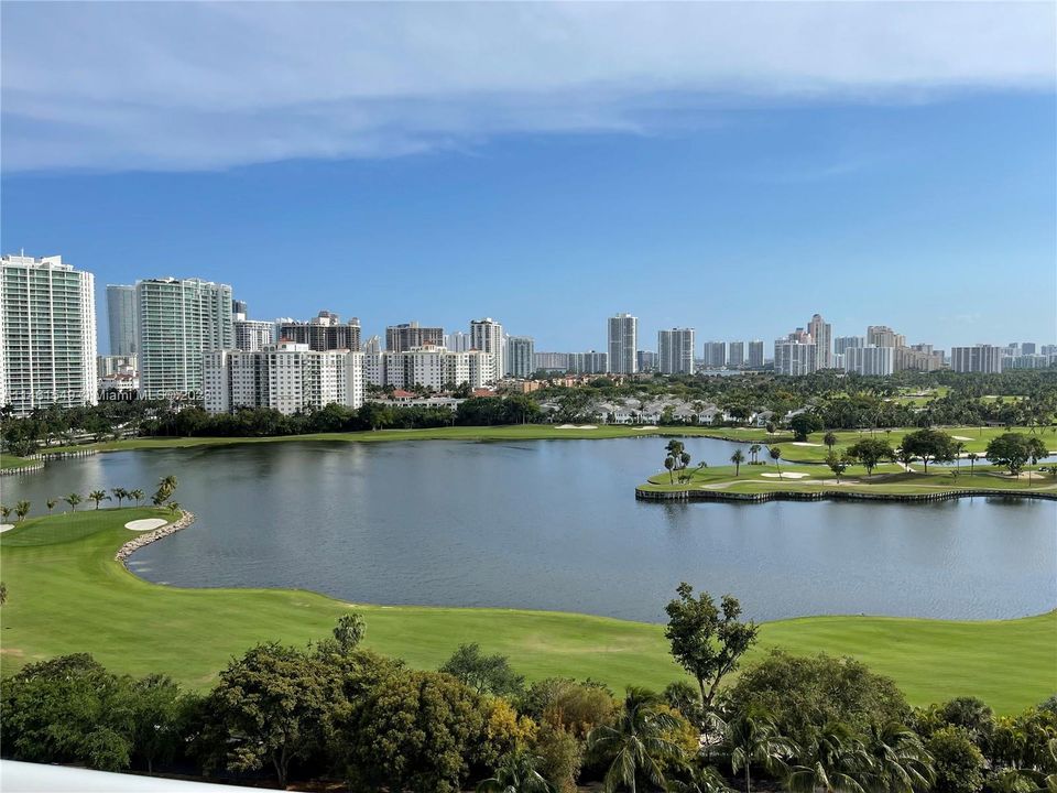 Recently Sold: $439,000 (2 beds, 2 baths, 1142 Square Feet)