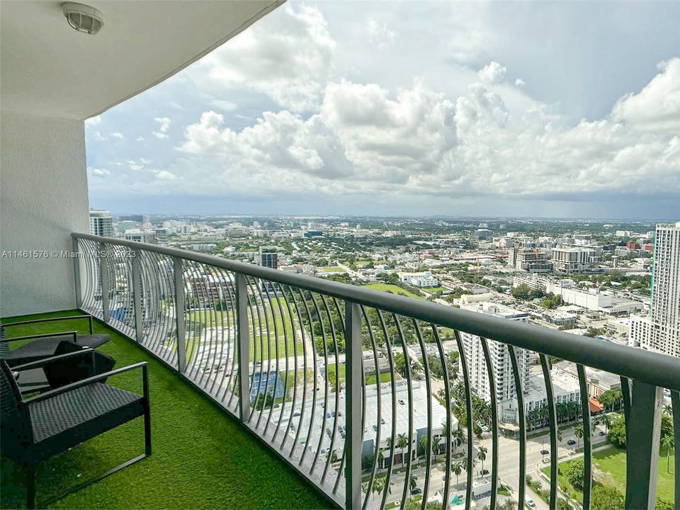 Recently Rented: $2,830 (1 beds, 1 baths, 791 Square Feet)