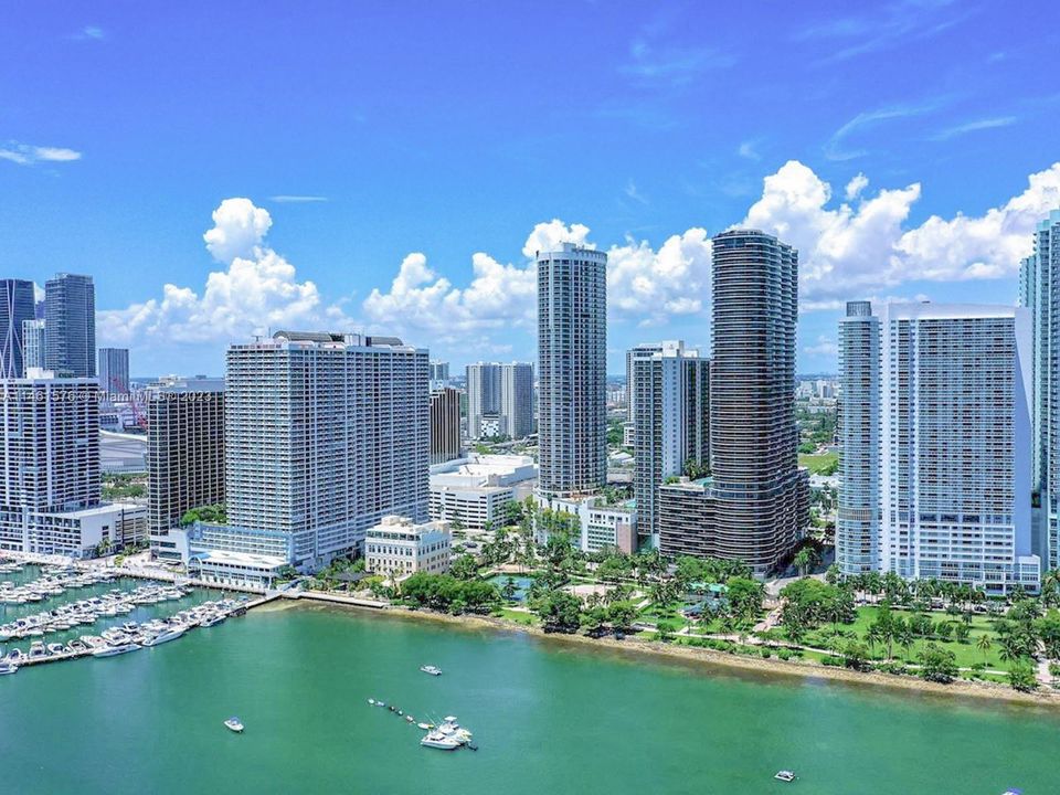 Recently Rented: $2,830 (1 beds, 1 baths, 791 Square Feet)