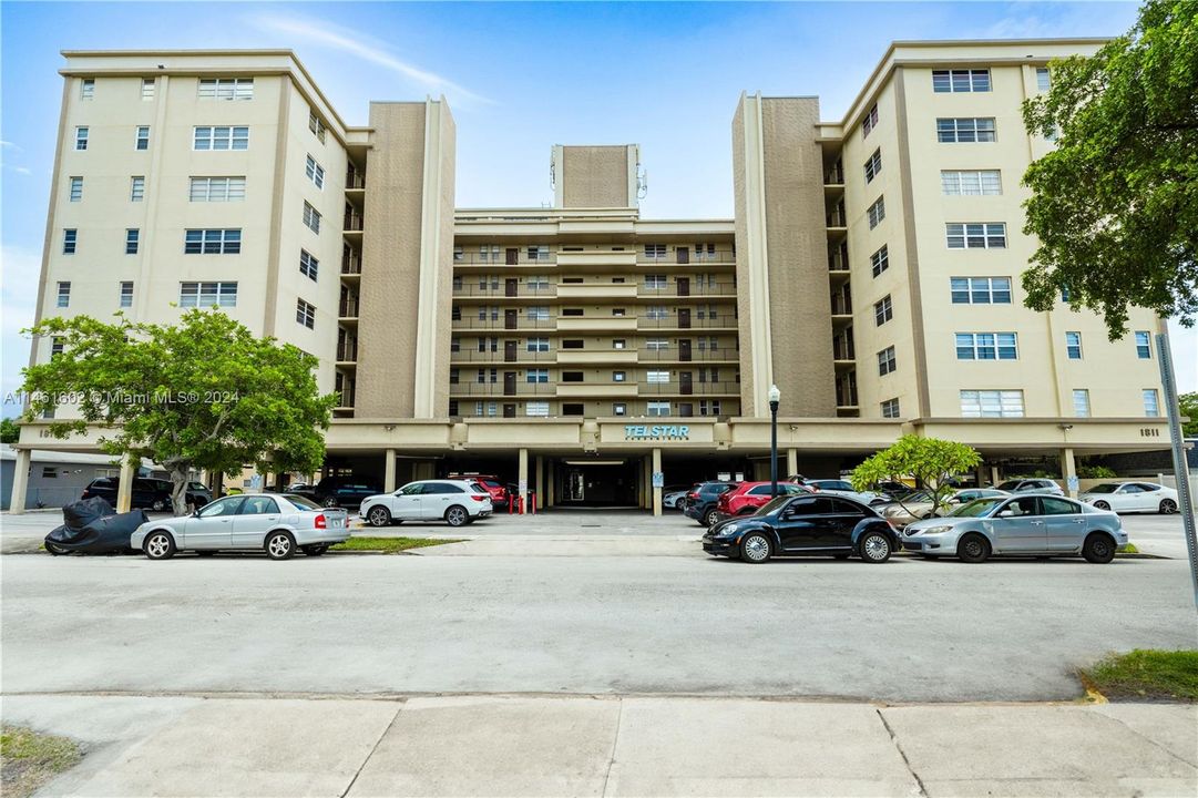 最近售出: $199,000 (1 贝兹, 1 浴室, 850 平方英尺)