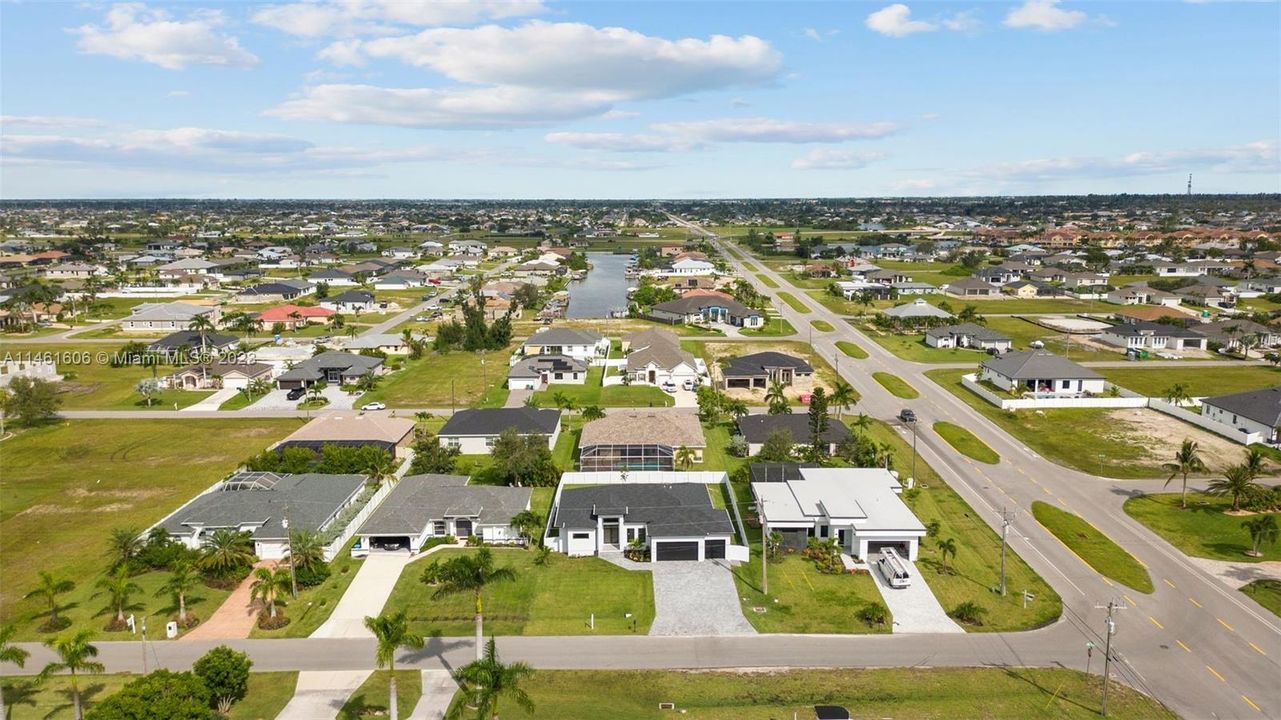 Recently Sold: $649,999 (4 beds, 3 baths, 1962 Square Feet)