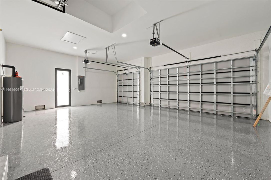 Recently Sold: $649,999 (4 beds, 3 baths, 1962 Square Feet)