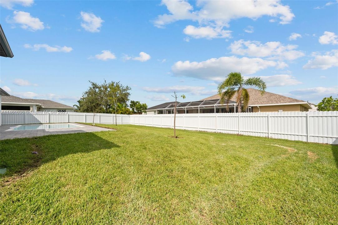 Recently Sold: $649,999 (4 beds, 3 baths, 1962 Square Feet)