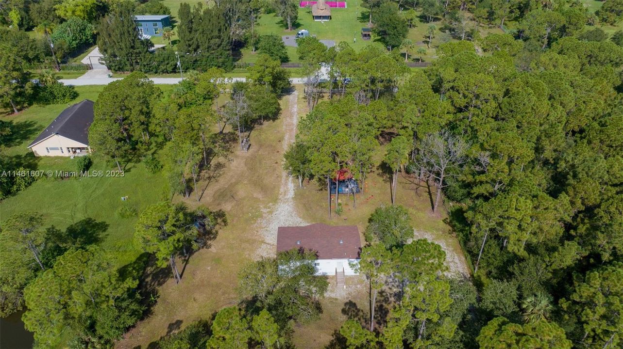 Vendido Recientemente: $220,000 (3 camas, 2 baños, 960 Pies cuadrados)