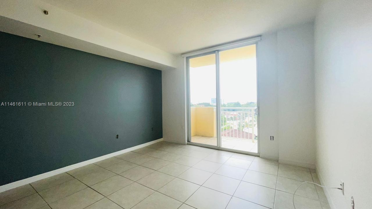 Recently Rented: $2,100 (1 beds, 1 baths, 729 Square Feet)