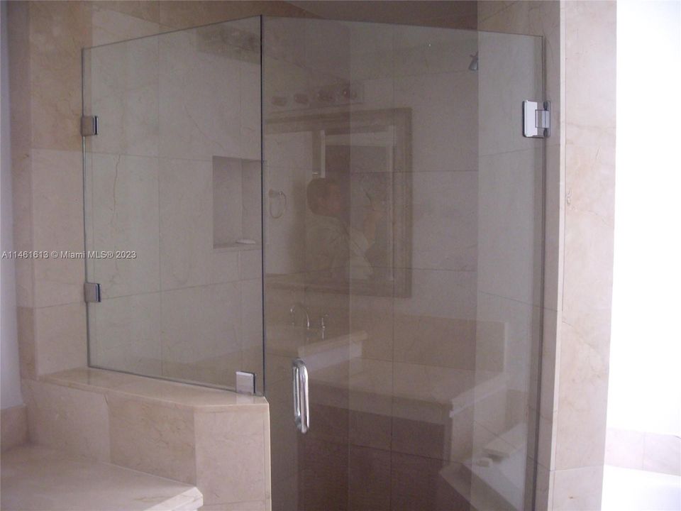 Recently Rented: $5,500 (2 beds, 2 baths, 1544 Square Feet)