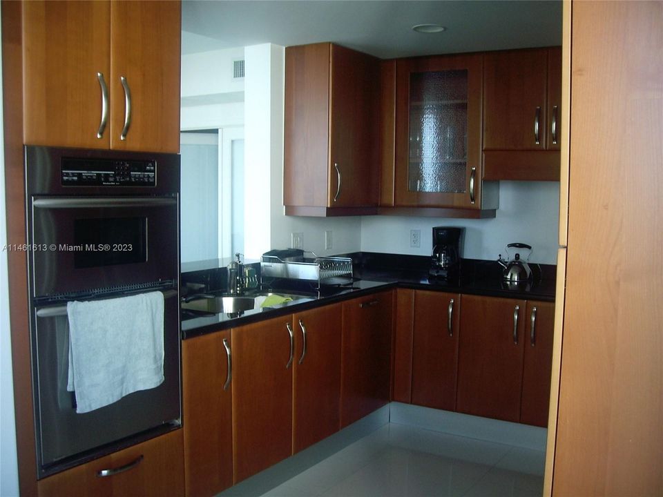 Recently Rented: $5,500 (2 beds, 2 baths, 1544 Square Feet)