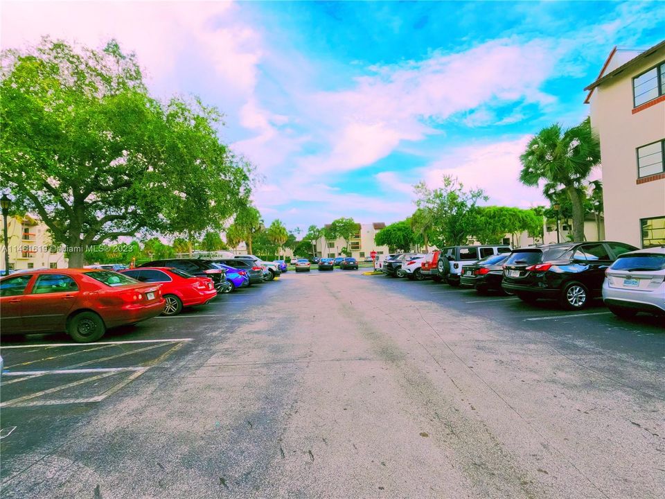 Recently Rented: $2,600 (3 beds, 2 baths, 1240 Square Feet)