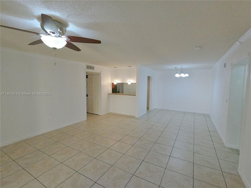 Recently Rented: $2,600 (3 beds, 2 baths, 1240 Square Feet)