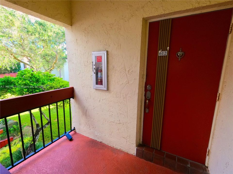 Recently Rented: $2,600 (3 beds, 2 baths, 1240 Square Feet)