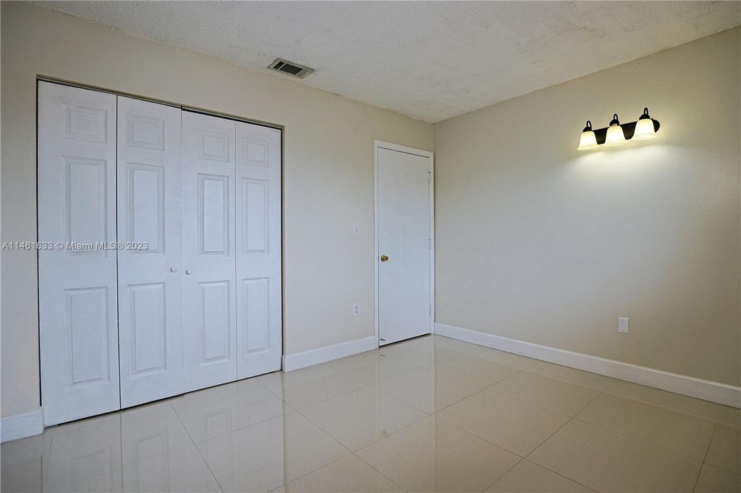 最近售出: $589,000 (3 贝兹, 2 浴室, 1672 平方英尺)