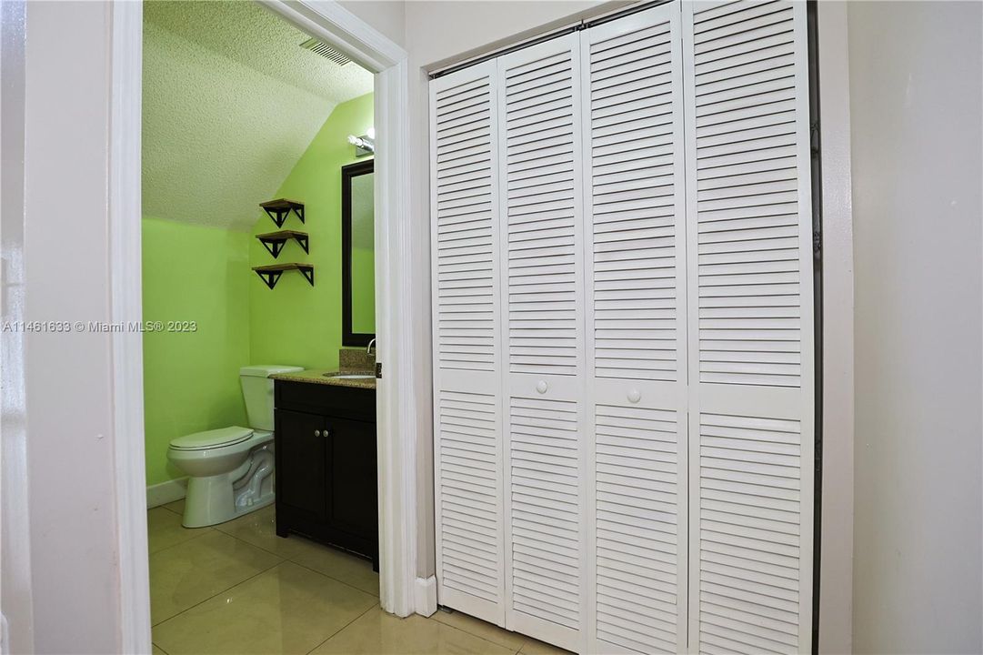 最近售出: $589,000 (3 贝兹, 2 浴室, 1672 平方英尺)