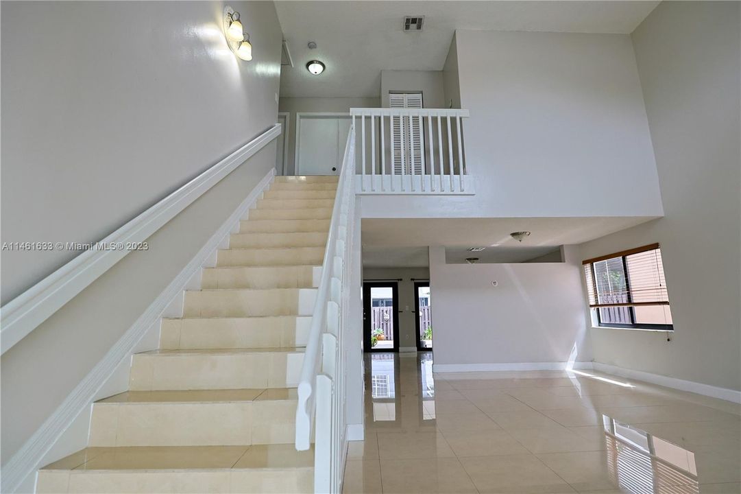 最近售出: $589,000 (3 贝兹, 2 浴室, 1672 平方英尺)