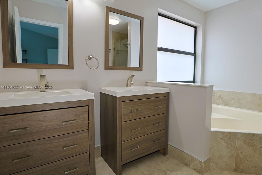 最近售出: $589,000 (3 贝兹, 2 浴室, 1672 平方英尺)