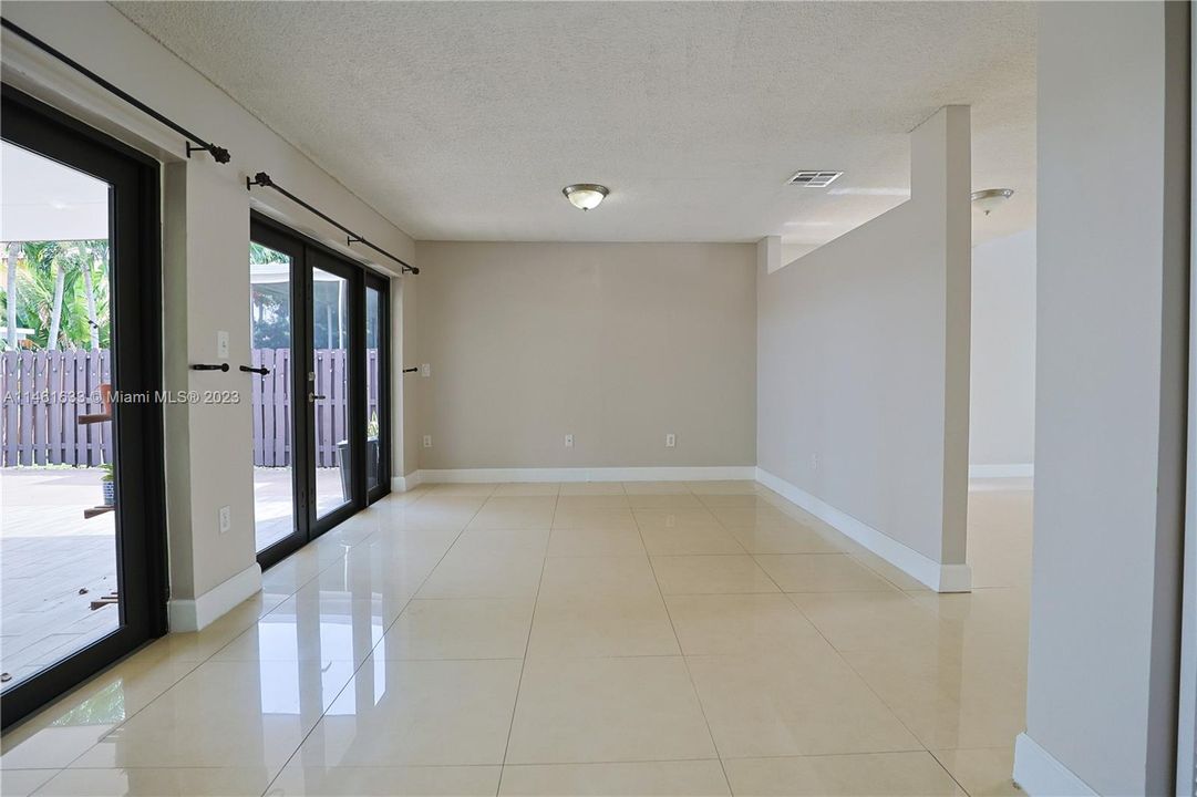 最近售出: $589,000 (3 贝兹, 2 浴室, 1672 平方英尺)