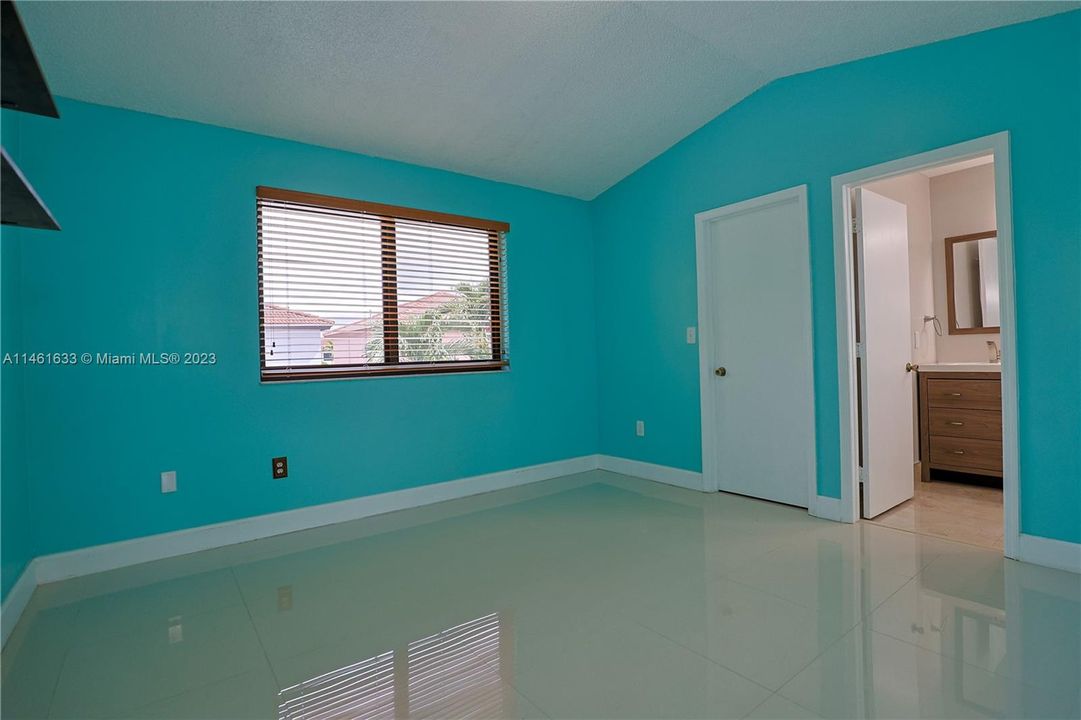 最近售出: $589,000 (3 贝兹, 2 浴室, 1672 平方英尺)