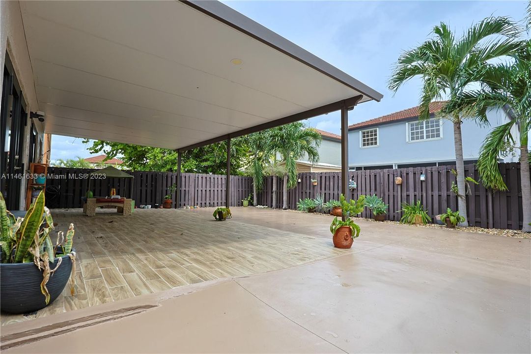 最近售出: $589,000 (3 贝兹, 2 浴室, 1672 平方英尺)