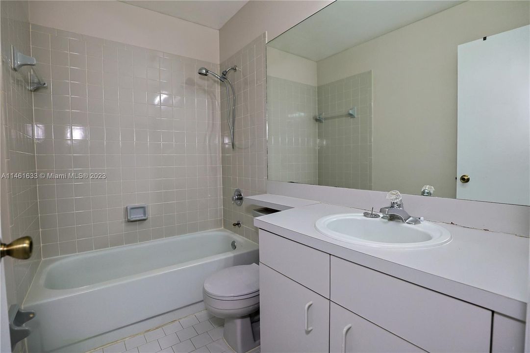 最近售出: $589,000 (3 贝兹, 2 浴室, 1672 平方英尺)