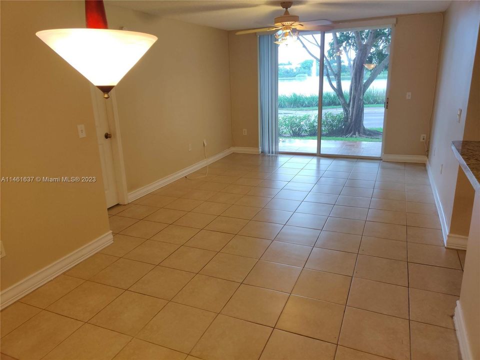 Recently Rented: $2,350 (2 beds, 2 baths, 1065 Square Feet)